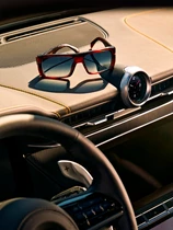 19115-MaseratiGrecaleTrofeo-Lifestyle.jpg