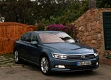 Volkswagen-Passat-2016-01.JPG