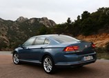 Volkswagen-Passat-2016-03.JPG