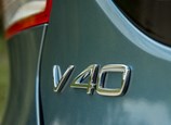 Volvo-V40-2016-10.jpg