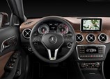Mercedes-Benz-2014-05.jpg