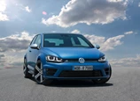 Volkswagen-Golf_R-2015-01.jpg