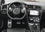 Volkswagen-Golf_R-2015-03.jpg