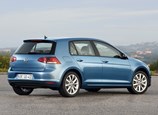 Volkswagen-Golf-2013-03.jpg