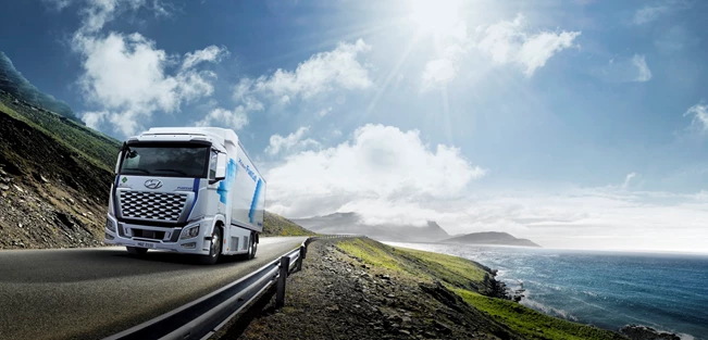 יונדאי אקסיינט – משאית ראשונה עם תא דלק