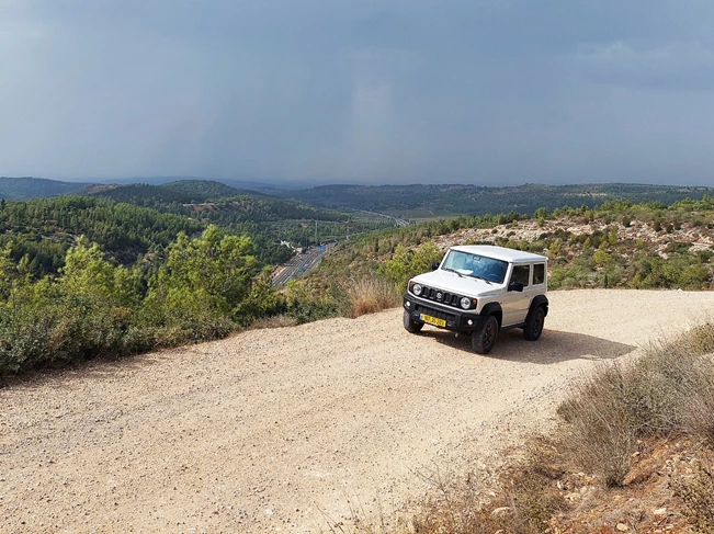 אוטו מטייל: מפארק קנדה עד מעלה החמישה (עבירות: קל)