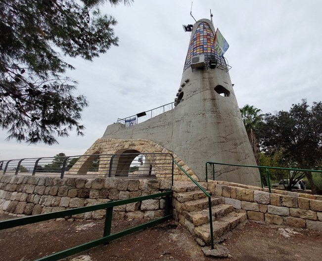 אוטו מטייל: מיער חרובית לבית גוברין (עבירות: קל)