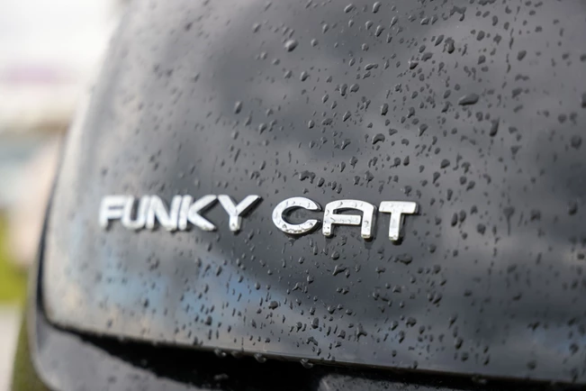 אורה פאנקי קאט – מבחן דרכים (400, GT)