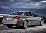 BMW-5-Series-2023-03.jpg