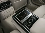 Audi-A8-2023-10.jpg