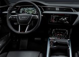 Audi-SQ8_Sportback_e-tron_quattro-2023-15.jpg