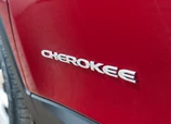 Jeep-Cherokee-2018-11.jpg