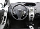 Toyota-Yaris-2008-05.jpg