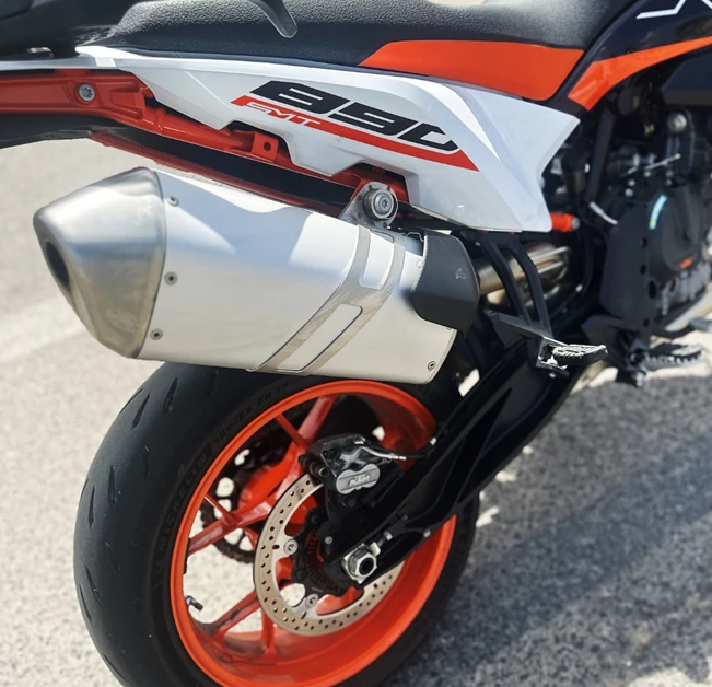 KTM 890 SMT