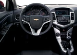 Chevrolet-Cruze-2013-05.jpg