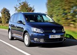 Volkswagen-Touran-2015-01.jpg