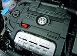 Volkswagen-Touran-2015-10.jpg