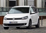 Volkswagen-Touran-2014-04.jpg