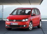 Volkswagen-Touran-2013-04.jpg