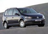 Volkswagen-Touran-2010-02.jpg