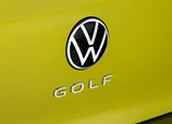 Volkswagen-Golf-2024-11.jpg