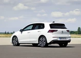 Volkswagen-Golf-2024-03-FL.jpg