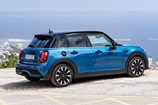 Mini-Cooper-2024-12.jpg