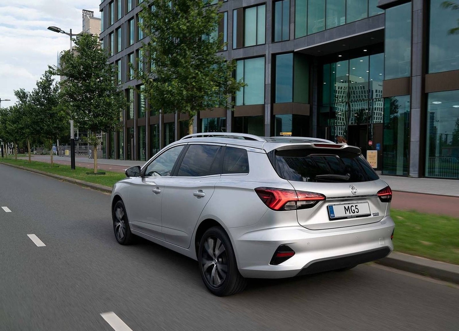 MG5 - דף דגם 2024 - תמונות - אוטו