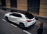 Lexus-UX-2025-03.jpg