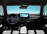 Lexus-UX-2025-04.jpg