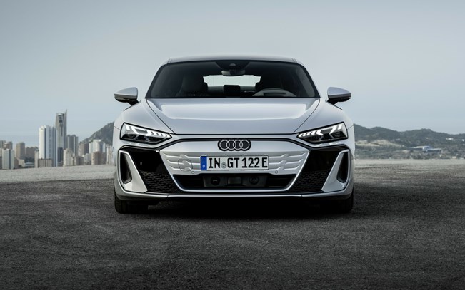 אודי e-tron GT מתחדשת: עד 925 כ