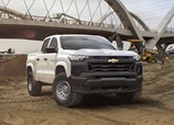 Chevrolet-Colorado_ZR2-2024-0000.jpg