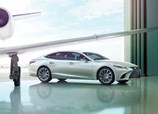 LEXUS-LS-2024-05.jpg