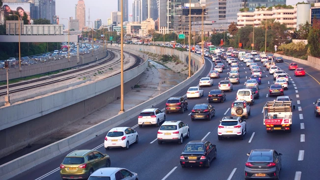 נסועה: כמה קילומטרים עושה רכב פרטי בשנה?