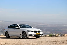 כתבה במחיר של חשמלית חדשה: כדאי לקנות BMW פלאג-אין משומשת?