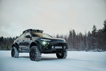 לשטח נולד: אודי Q6 e-tron ספורטבק יורד לשטח