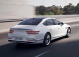 Genesis-G80-2025-03.jpg