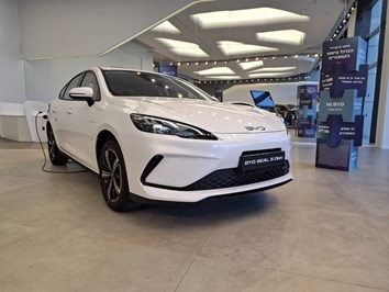 BYD סיל 5 החדשה בארץ – המחיר החל מ-175,000 שקלים  