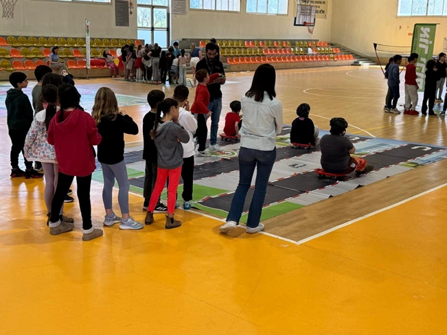 פרויקט 'ילד מלווה' – ילדים משפיעים על הוריהם בתחום הבטיחות