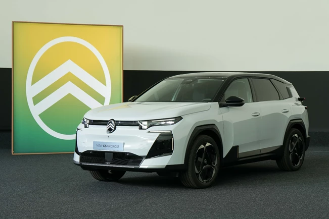 סיטרואן C5 Aircross חשמלית: השקה מתקרבת עם טווח רחב ומחיר תחרותי