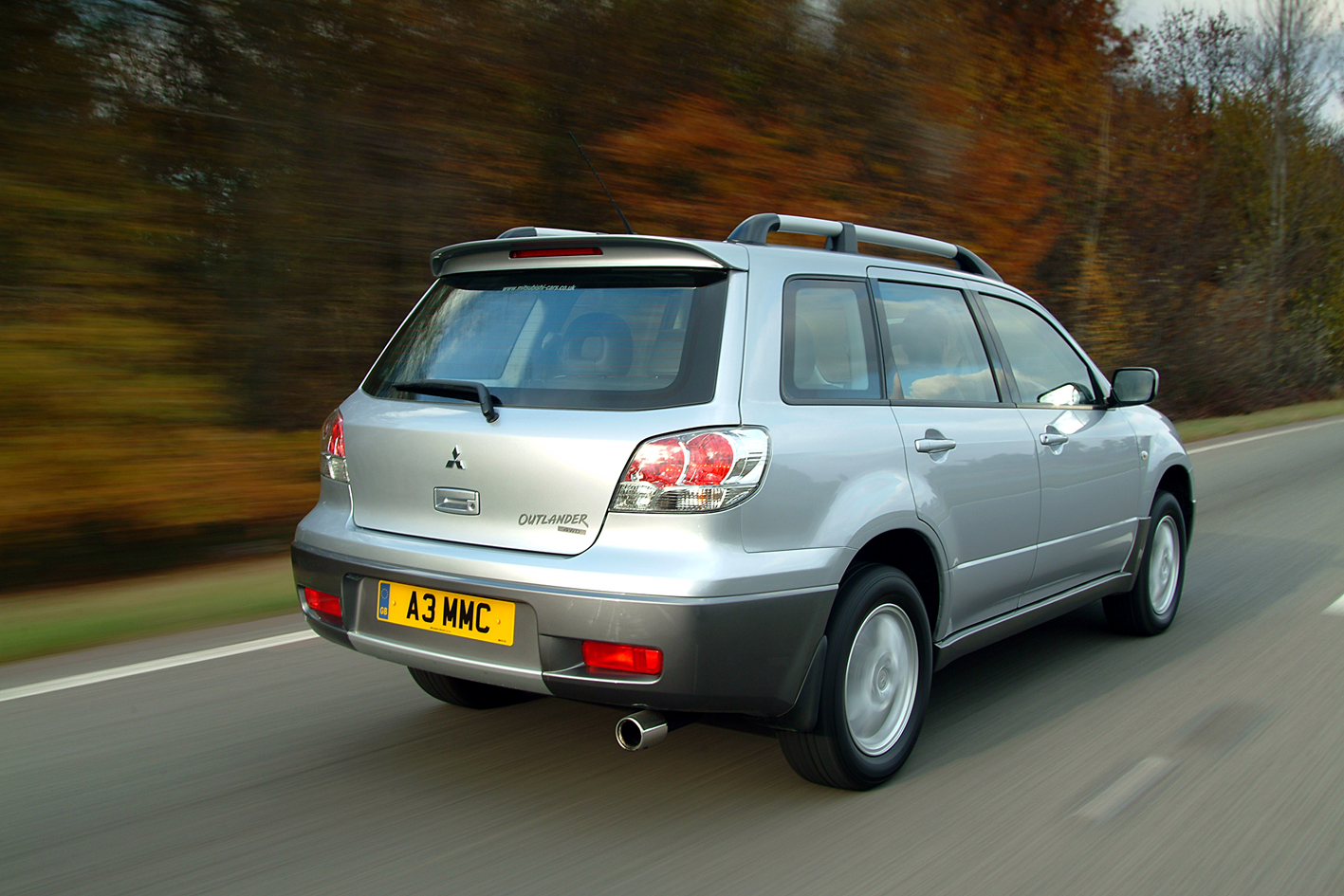 Mitsubishi outlander 1. Mitsubishi Outlander 2004. Мицубиси Outlander 2004. Митсубиси Аутлендер 2004. Mitsubishi Outlander 1 2002-2008.